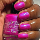 Quintessence from the “Neon Northern Lights” Collection 5-free 15ml