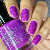 Talk to the Hand from the “The Sticker” Collection 5-free 15ml